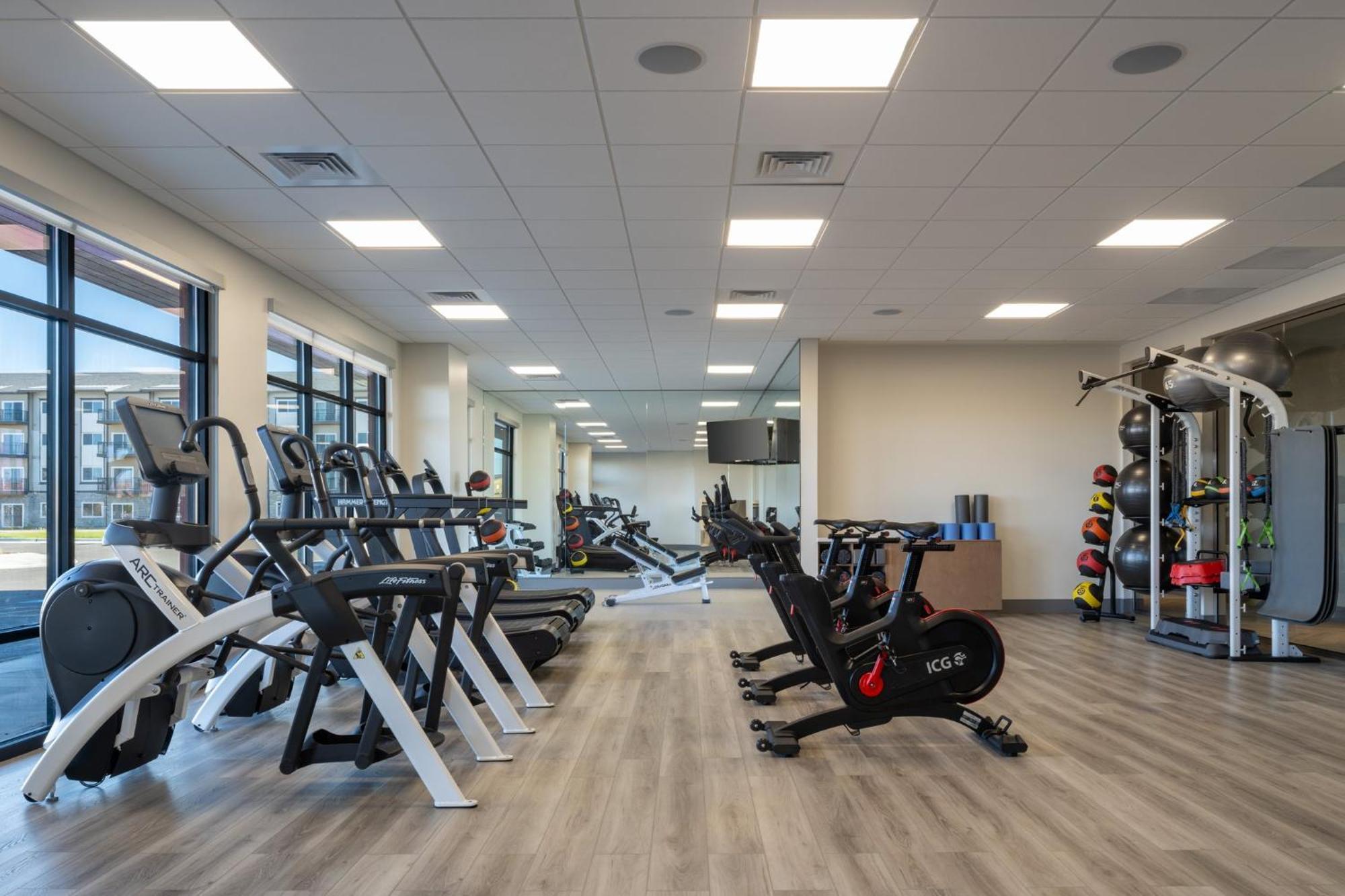Even Hotel Bozeman Yellowstone Intl Arpt By Ihg ベルグレイド エクステリア 写真