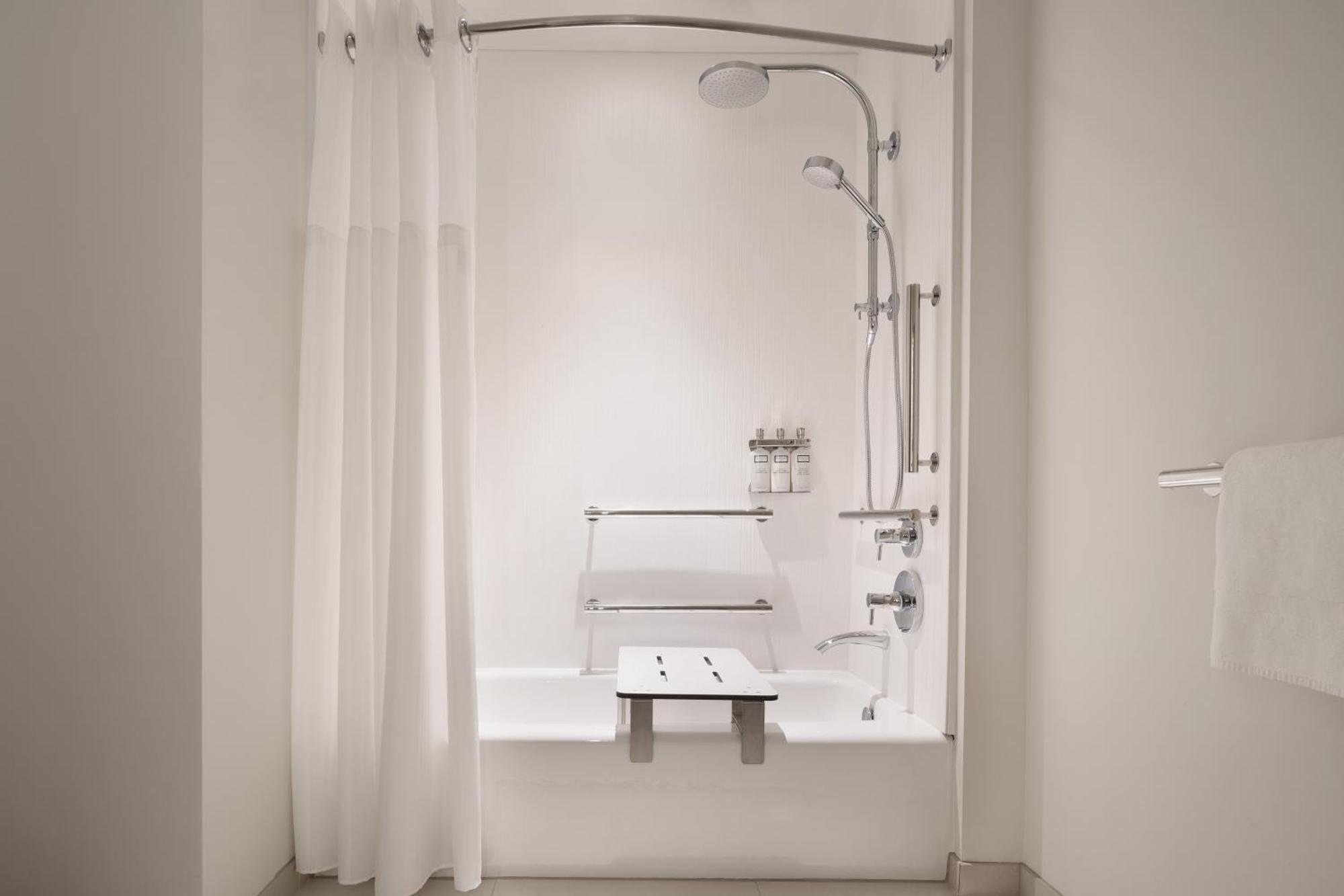 Even Hotel Bozeman Yellowstone Intl Arpt By Ihg ベルグレイド エクステリア 写真