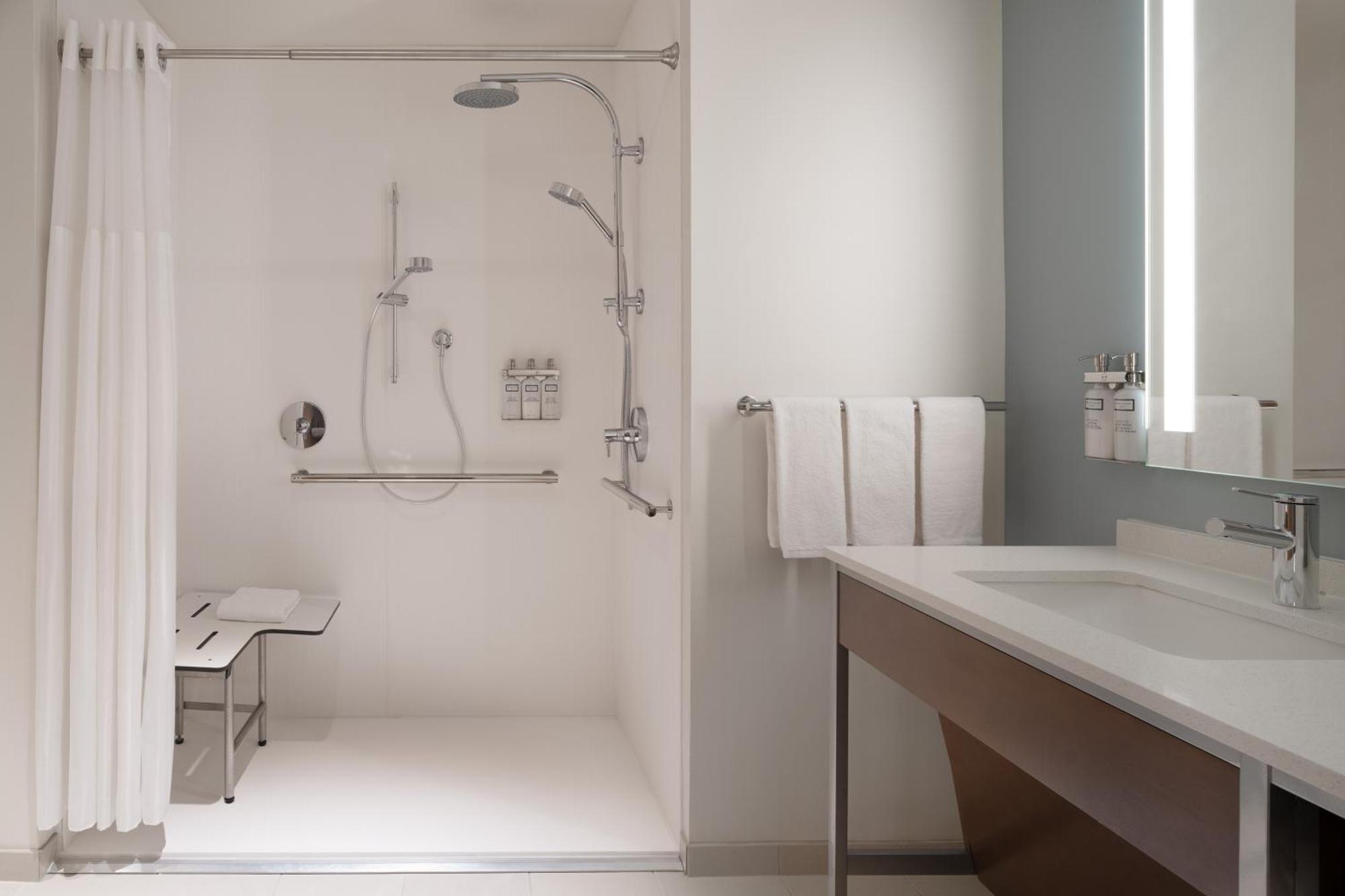 Even Hotel Bozeman Yellowstone Intl Arpt By Ihg ベルグレイド エクステリア 写真